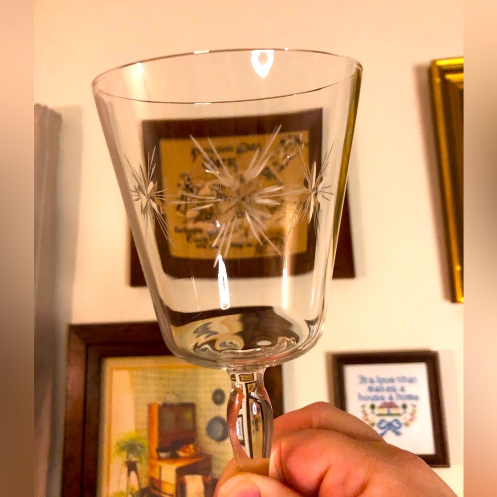 Atomic starburst etched wine glasses